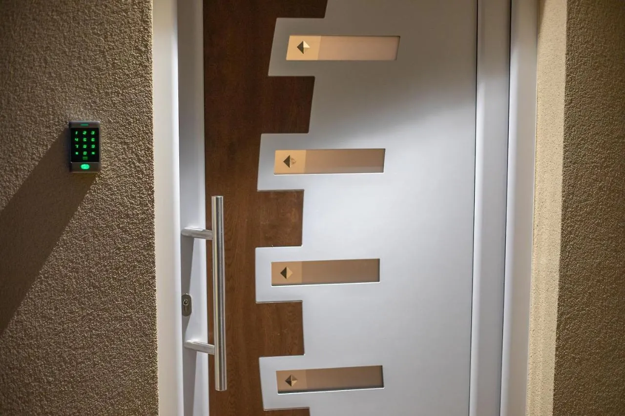 Rooms & Apartments Toni Stobrec 0*,  Croatia