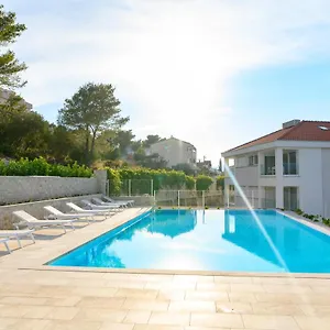 Malo Aparthotel